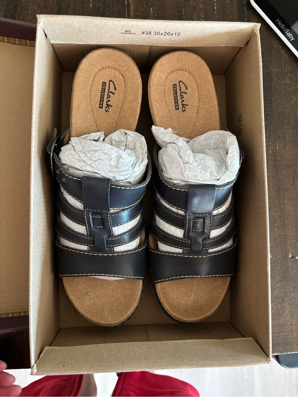 Clarks Women's Black and Cream Slide Sandals